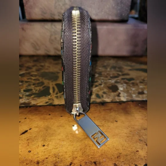 Fendi RARE Tobacco wallet multicolored polka-dot zucca wallet. - Picture 7 of 9